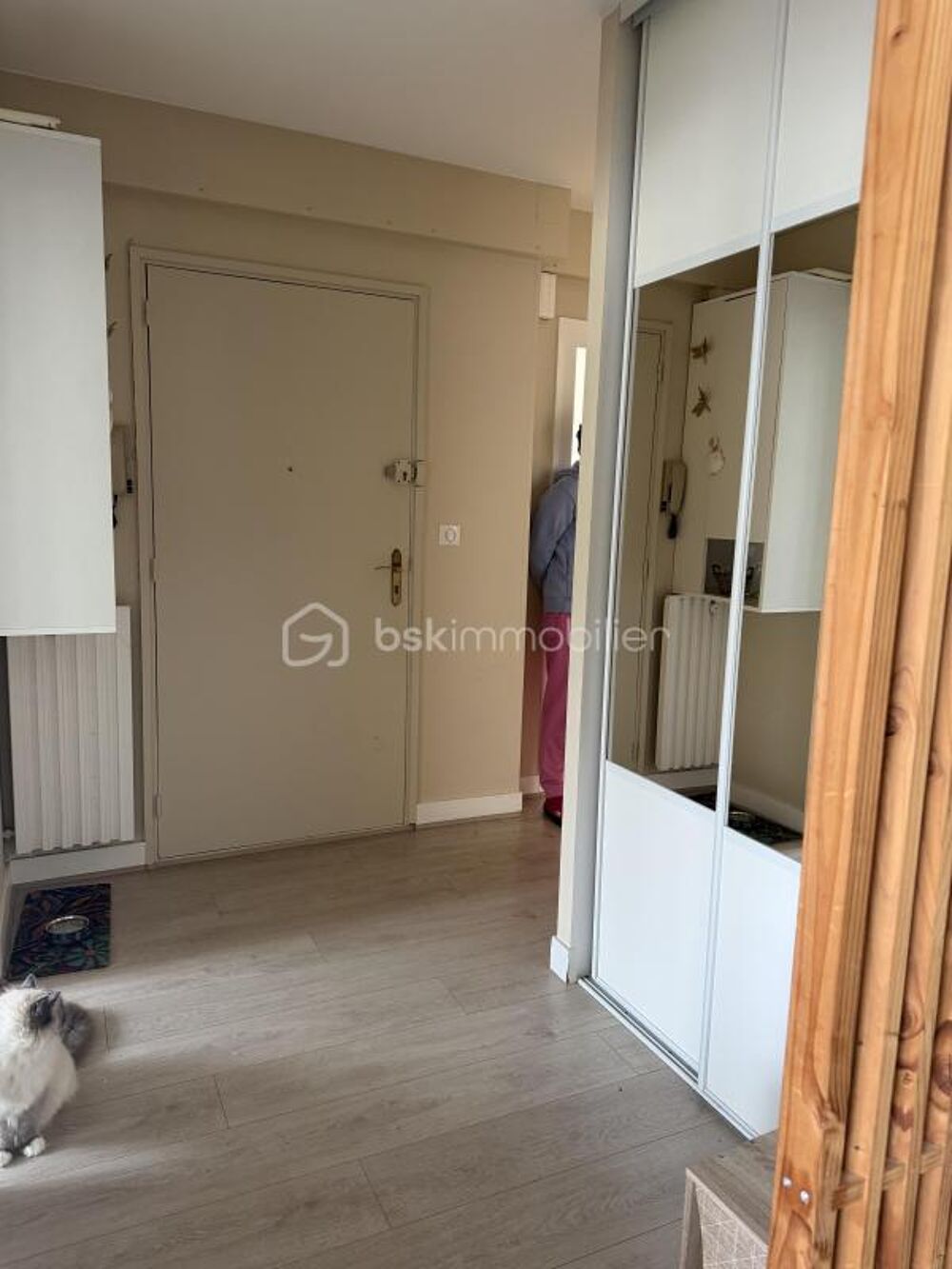 À VENDRE  Périgueux  Résidence au calme le long de la Voie Verte Appartement T4 de 78 m²  Terrasse + Garage  Proximité centr