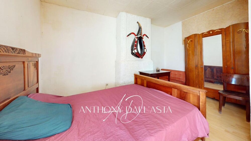 Exclusivite- Alzonne- maison de village- 3 chambres- salon- cuisine- séjour- grenier