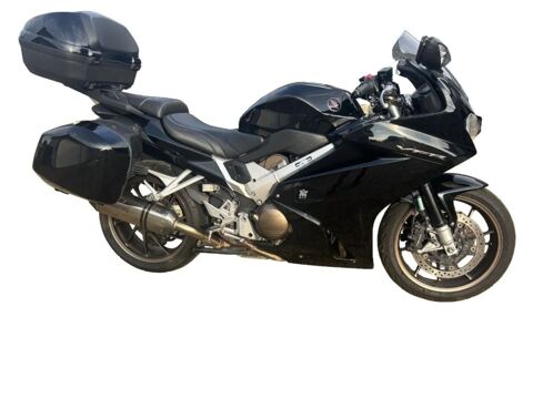 Annonce voiture Moto HONDA 7300 €