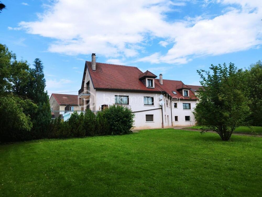 belle demeure de 420 m² sur grand terrain avec piscine