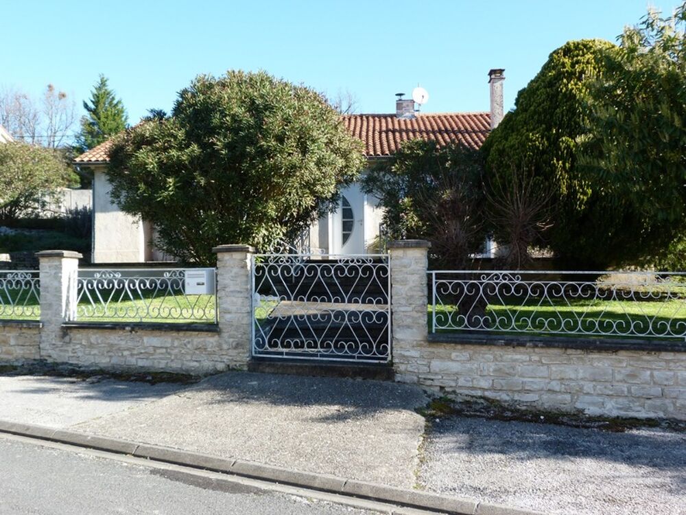 A Nersac,16, proche de toutes les commodités, maison à vendre prête à habiter, juste à rafraîchir