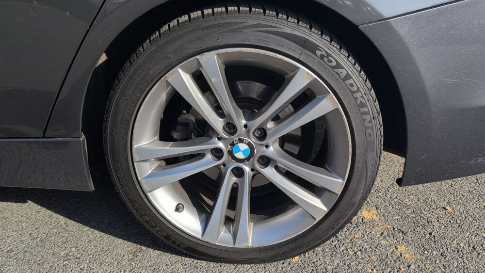 S&eacute;rie 3 (F30) 318d 143 xDrive Sport 2015 occasion 69570 Dardilly