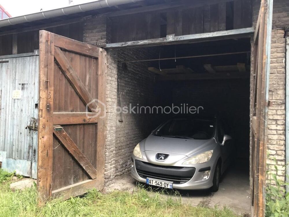 Vente Parking/Garage GRAND GARAGE AVEC BELLE HAUTEUR JUSQU A 4M Lille