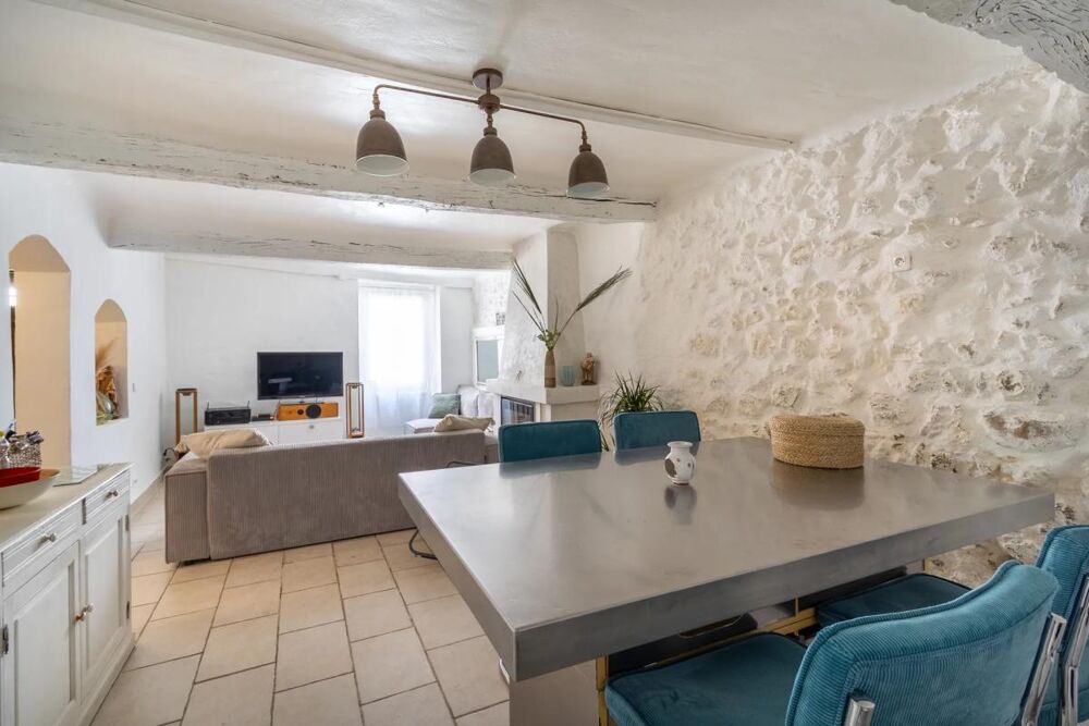 Maison de village - 4 pièces de 143 m² à Signes