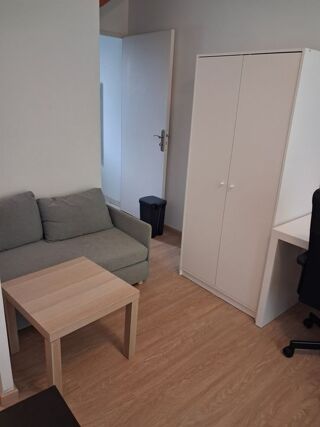 Appartement à louer 1 pièce 12 m²