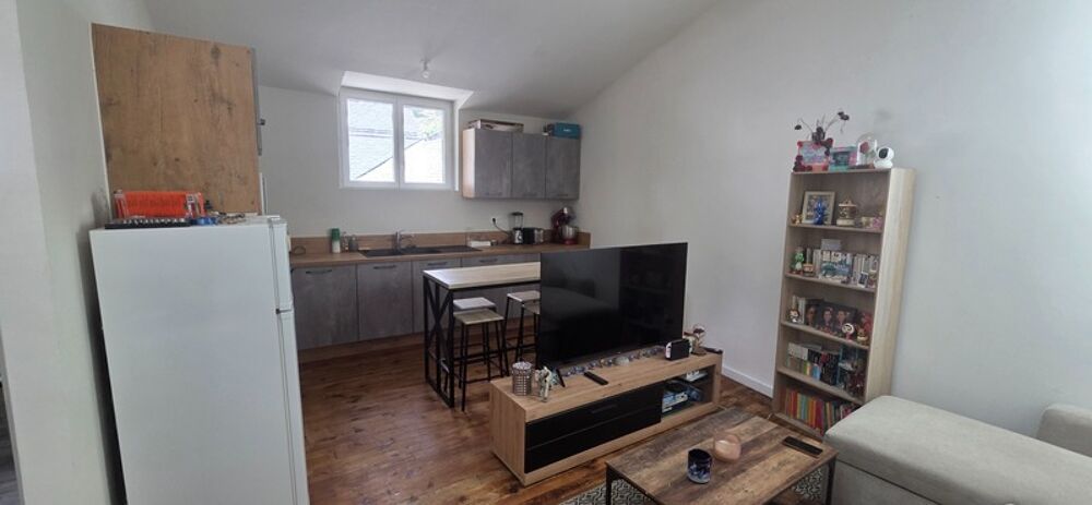 Appartement T2, rénové entièrement, 85m², mezzanine, centre de LARUNS (64)