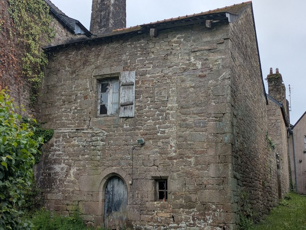 Vente Immeuble GUEMENE SUR SCORFF IMMEUBLE DE RAPPORT COMPOSÉ D' UN APPARTEMENT DE 153m² ENVION, D UN STUDIO DE 38m2 LOCAUX COMMERCIAUX, 1 MAIS Guemene sur scorff