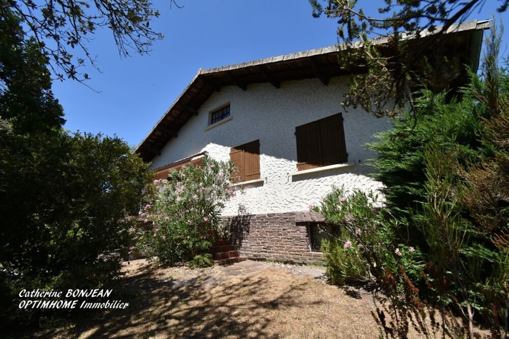 Vente Maison CARCANS BOURG - Maison familiale à rénover avec dépendances sur un magnifique terrain arboré d'environ 1400 m2 Carcans