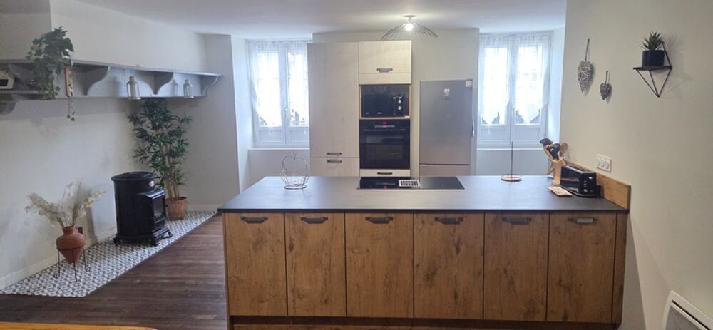 Exclusivité : Appartement atypique T3, 110m², rénovation de qualité, LARUNS (64)