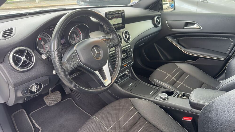Classe GLA 200 156 7G-DCT Sensation - Premi&egrave;re main Toit ouvrant 2015 occasion 76610 Le Havre