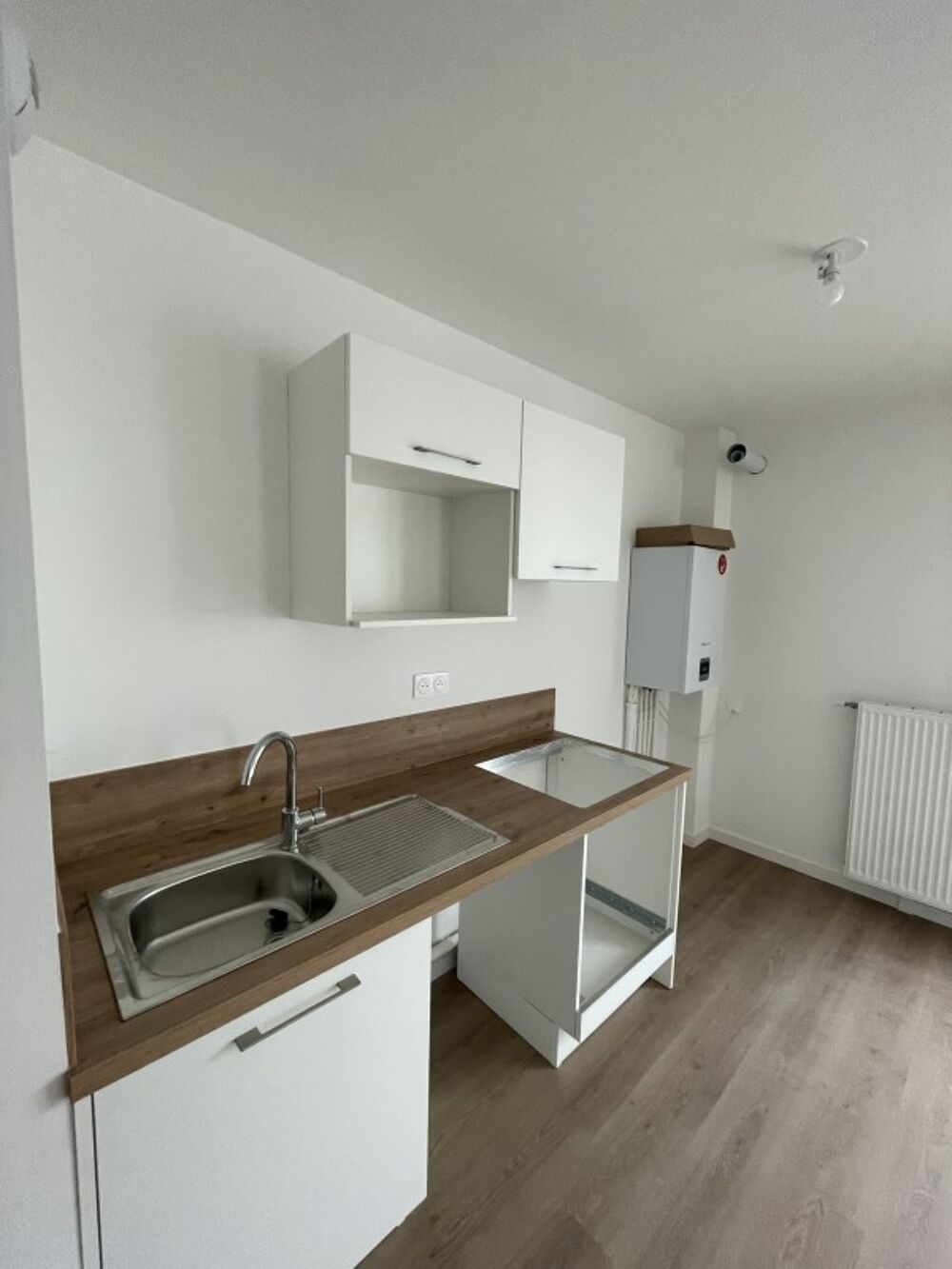 Location Appartement T3 avec parking et balcon à CLERMONT DE L'OISE Clermont