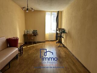  Immeuble à vendre 15 + pièces 750 m²