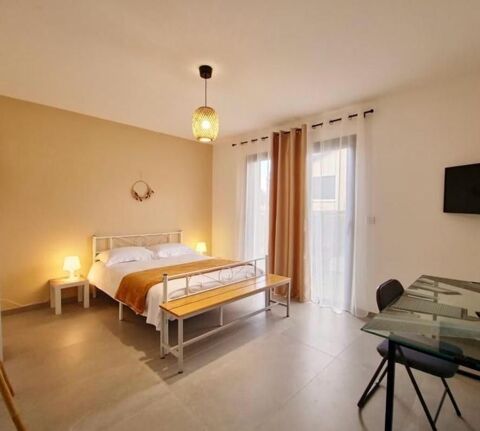  Appartement � louer 5 pi�ces 170 m� Venissieux