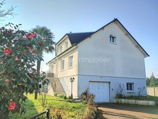  Maison  vendre 7 pices 205 m