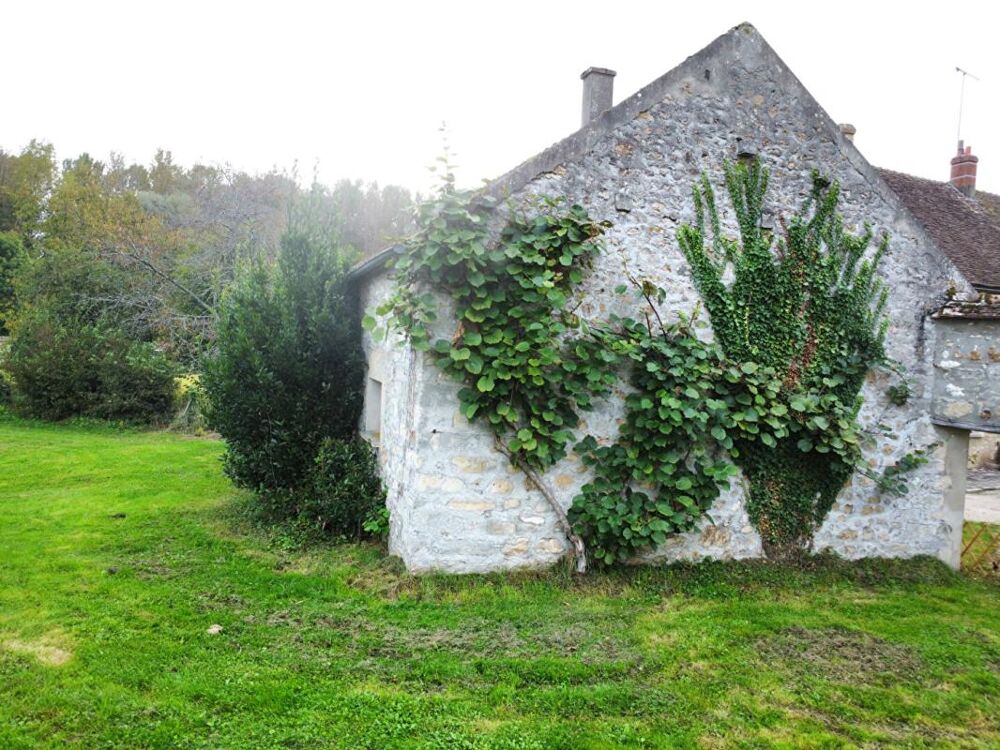Maison en pierre de caractère à Flagy : Authentique et pleine de potentiel
