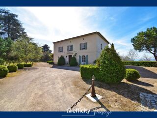  Propri�t�/ch�teau � vendre 15 + pi�ces 986 m�