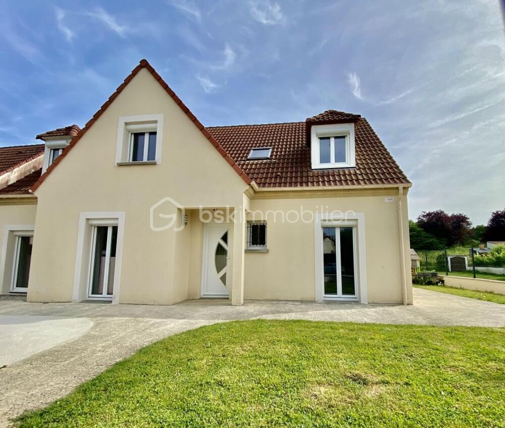 Jolie maison familiale de 192 m² au calme, sans vis à vis, avec grand jardin et proche de la forêt