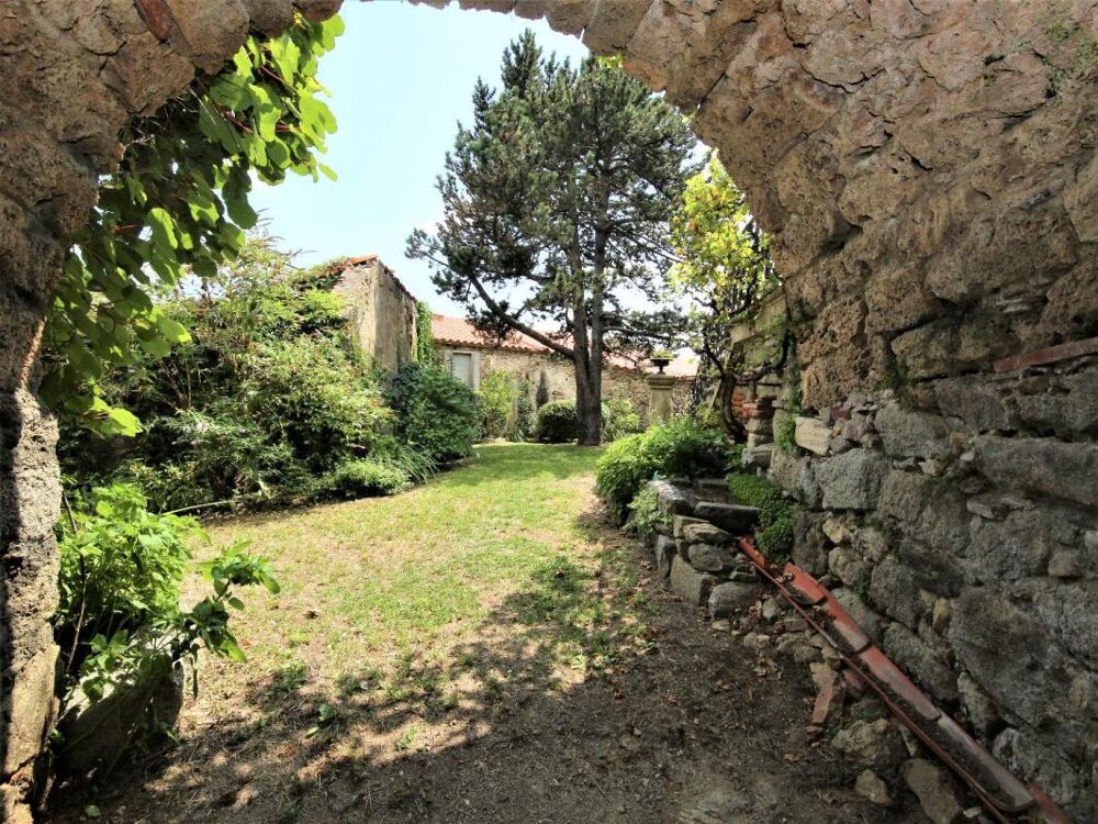  vendre  Proprit/chteau Corsavy (66150)