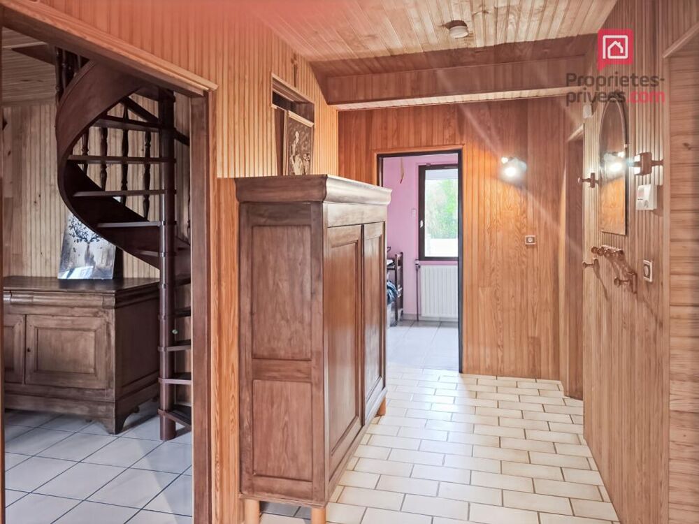Vente Maison Maison Maizieres La Grande Paroisse 5 pièces 151 m2 sous-sol total, piscine couverte Maizieres la grande paroi