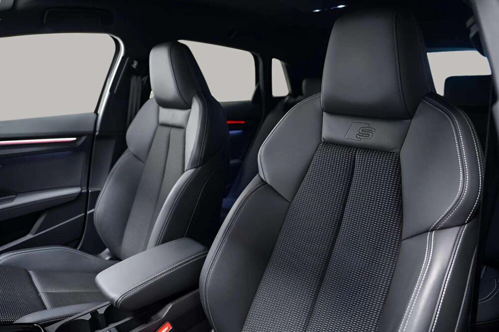 A3 Sportback • 45 TFSIe S line Carplay Black Edition 2023 occasion 33600 Pessac