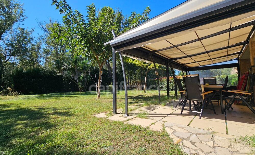à vendre  Propriété/château Hyères (83400)