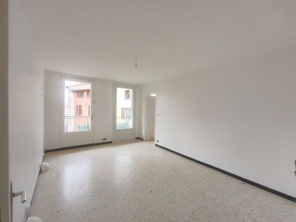 Appartement 3 pièces / 58 m² / 79 000 EUR / DIGNE-LES-BAINS