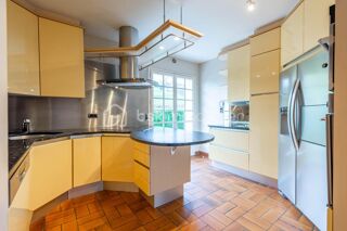  Propri�t�/ch�teau � vendre 6 pi�ces 186 m�