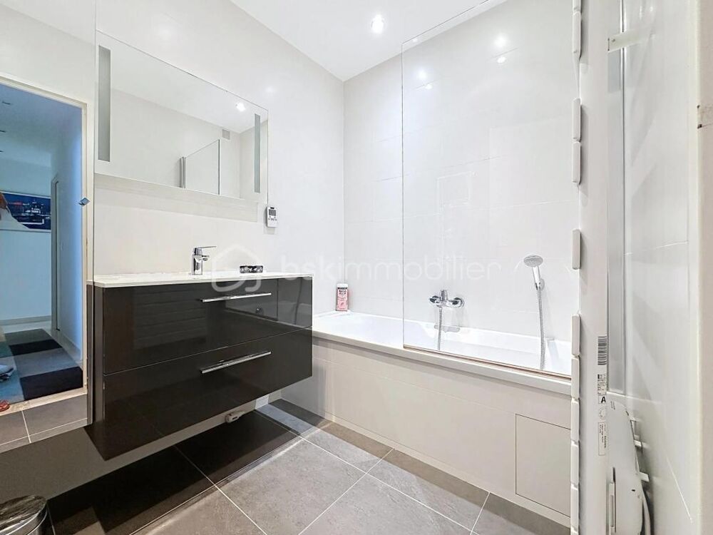 Vente Appartement VUE MER - La Napoule, Appartement de 93m2 en front de mer dans une résidence prisée de prestige Mandelieu la napoule