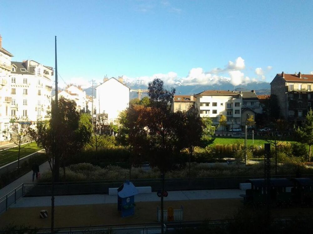 Chambre de 10m2 à louer sur Grenoble
