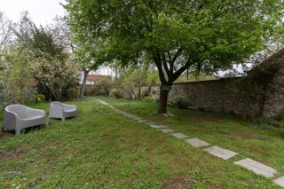  Propri�t�/ch�teau � vendre 10 pi�ces 223 m�