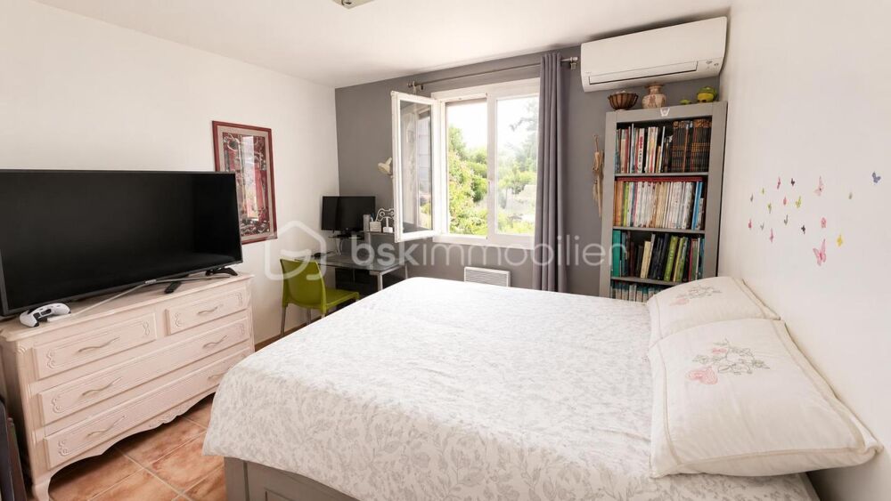 � vendre  Villa Saint-Laurent-du-Var (06700)