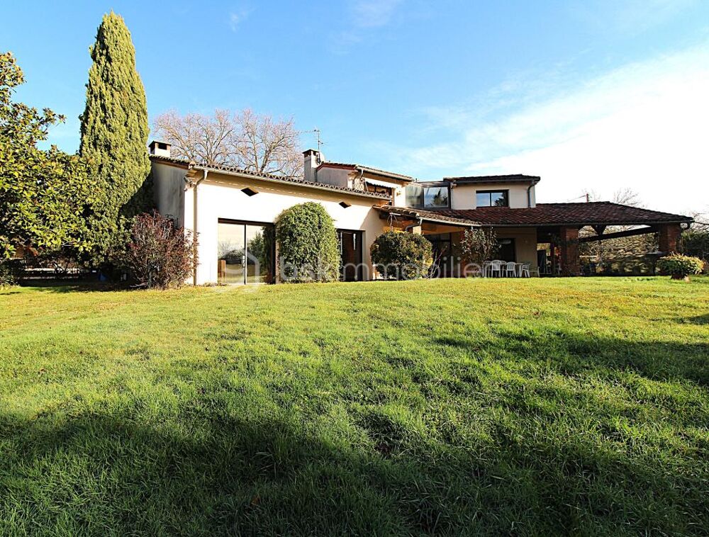 Maison d'architecte d'exception  204 m² habitables au coeur du village