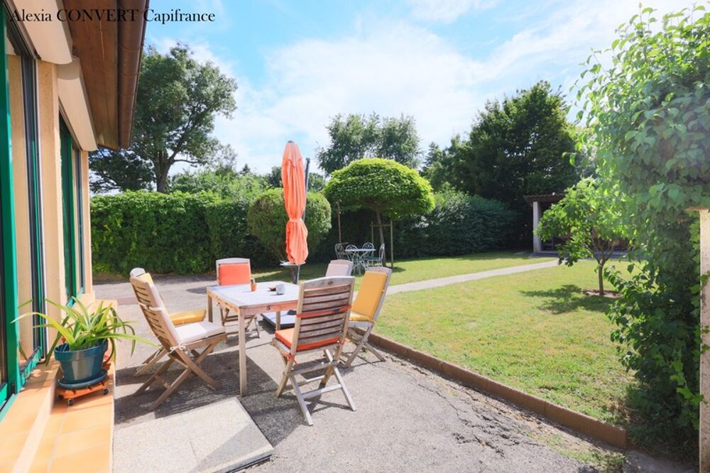 Vente Maison Maison à vendre 5 pièces terrain 765m² proche centre MONTREVEL EN BRESSE Montrevel en bresse