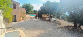  Villa  vendre 8 pices 245 m