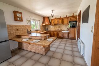  Maison  vendre 8 pices 144 m