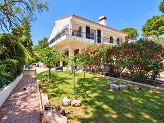 Vente Villa CANET-EN-ROUSSILLON – Villa 215 m² – 5 chambres – 2 espaces de vie – Jardin – Terrasses – Garage Canet en roussillon