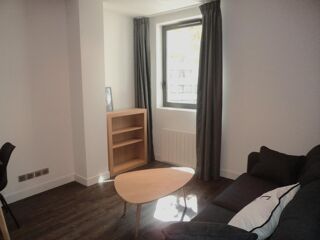  Appartement à louer 2 pièces 37 m²