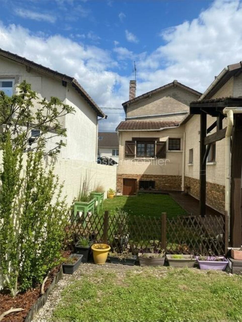 Mieux qu'un Appartement ! Maison + Terrasse + Jardin + Cave + Stationnements