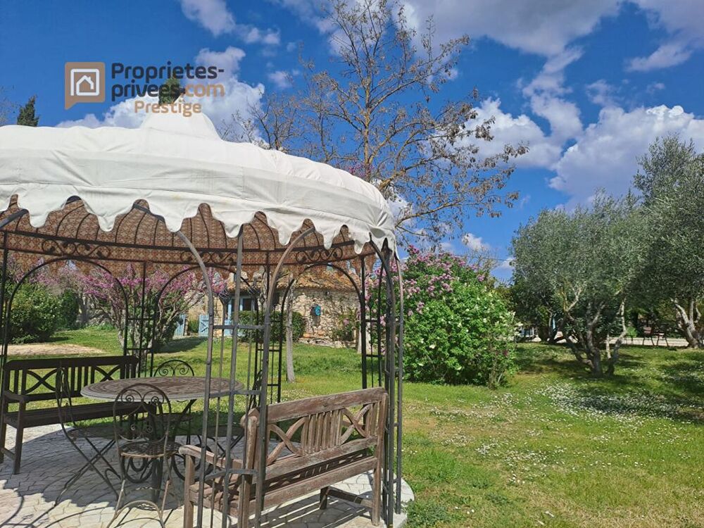  vendre  Proprit/chteau Uzs (30700)