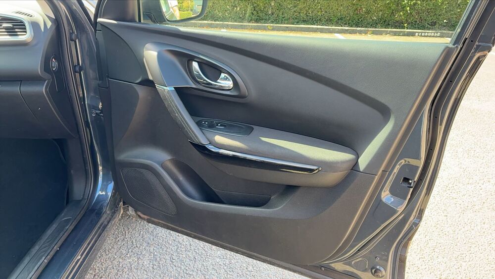 Kadjar 1.2 TCe 130 Zen - 5 places 2015 occasion 89300 Joigny