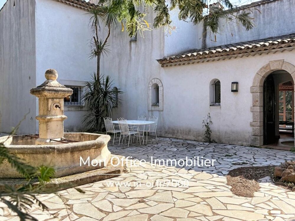 Vente Villa Référence : 7000-LES - Maison 7 pièces Grimaud