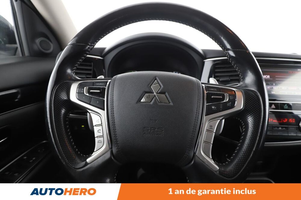 Outlander PHEV Twin Motor Intense 4WD 224 ch 2018 occasion 92130 Issy-les-Moulineaux