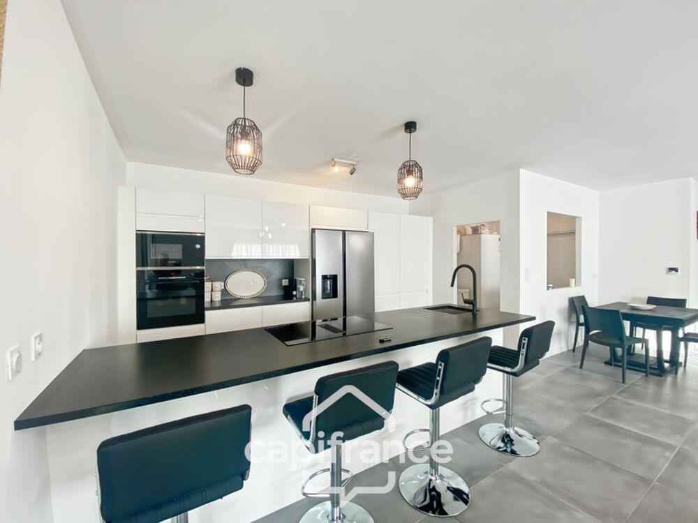 À Vendre : Maison Neuve de 2024 - Plain-pied Moderne et Équipée à Rochefort 17300