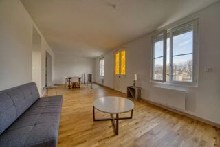  Propriété/château à vendre 4 pièces 100 m²