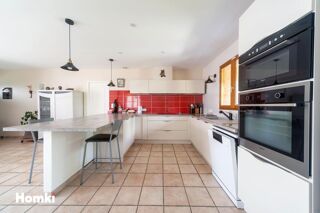  Villa à vendre 6 pièces 137 m²