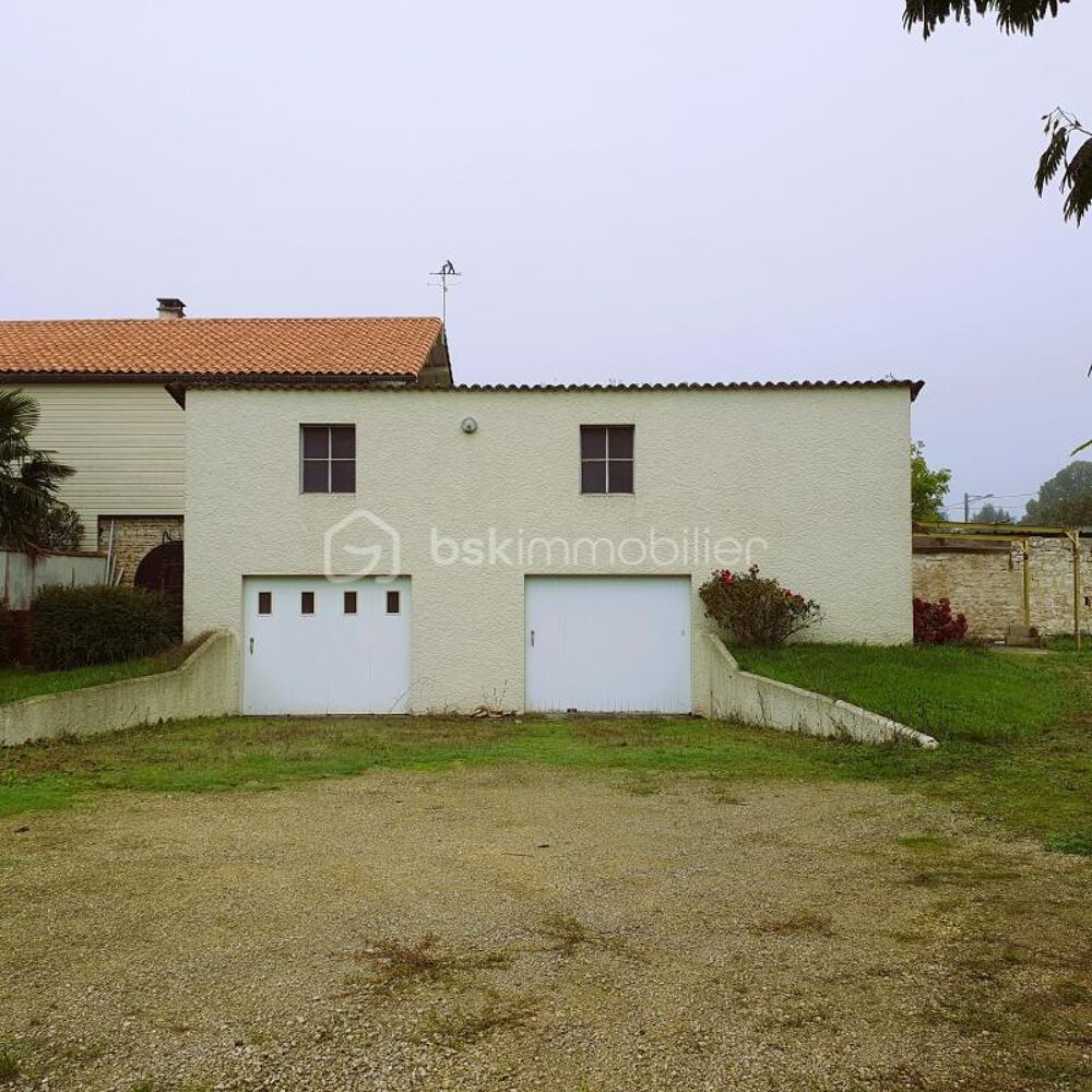 Vente Terrain À SAISIR ! Terrain viabilisé avec garage et beau potentiel Sauze vaussais