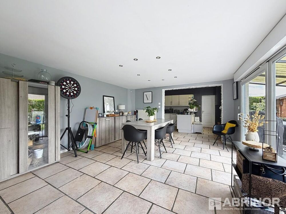 Charmante semi-individuelle en semi plain-pied avec garage, jardin et terrasse