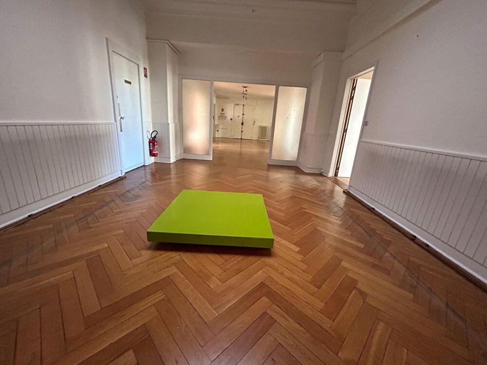 Appartement Clermont Ferrand 8 pièces 305 m2