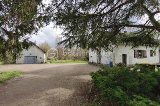  Propriété/château à vendre 7 pièces 133 m²