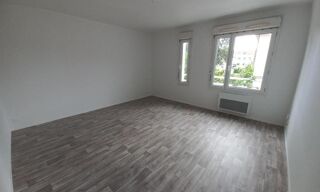  Appartement � louer 5 pi�ces 101 m�